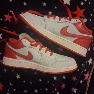 NIKE GATORADE RED PACK SIZE 4 YOUTH